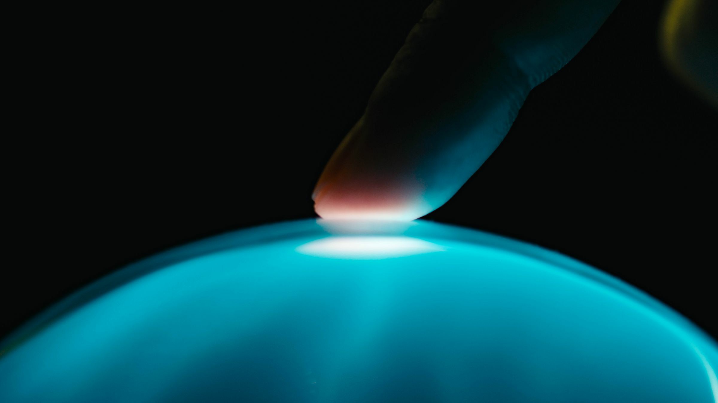 A human fingertouching AI technology